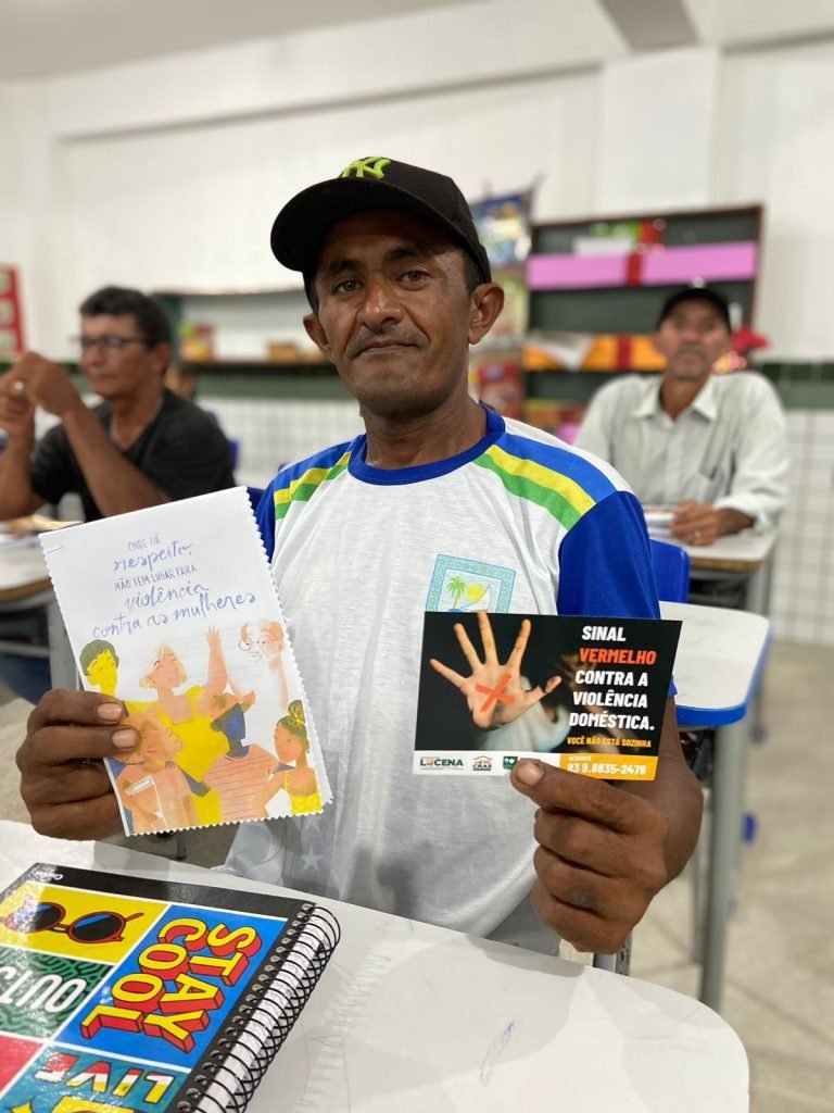 NA ESTIVA DO GERALDO – Prefeitura faz palestras com alunos do EJA sobre violência contra a mulher e saúde pessoal