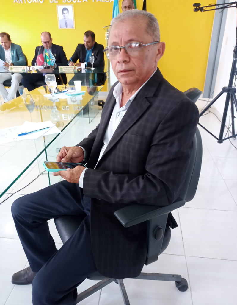 Vereador de Lucena ataca a Imprensa e “agride” jornalista