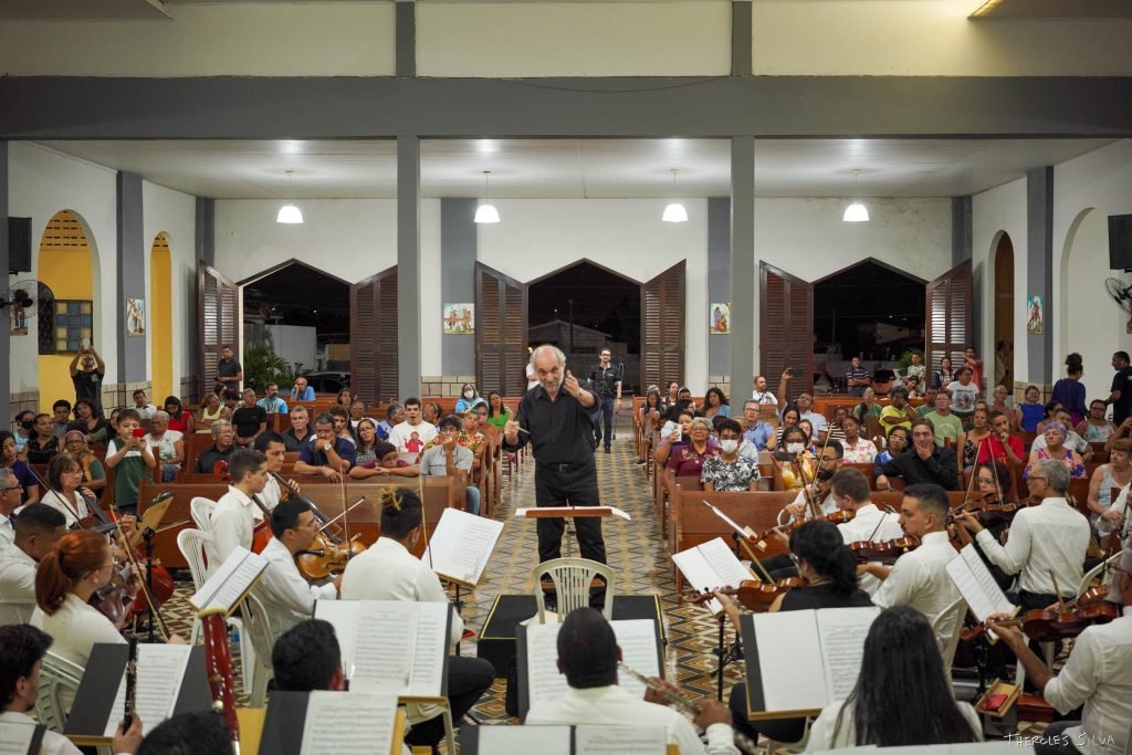 OSPB se apresenta gratuitamente para a população de Bayeux