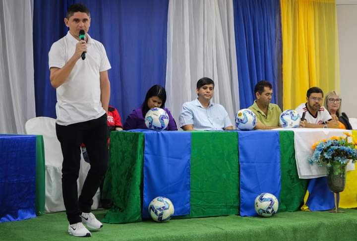 André Menezes, de Cabaceiras, é eleito o melhor diretor de esportes do Cariri Paraibano e vai receber o prêmio dos Melhores do Esportes 2023