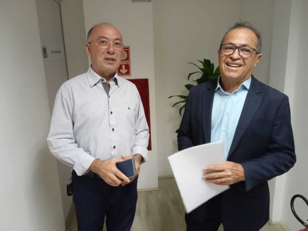 Após reunião com Sindicato, secretário João Alves confirma envio de relação nominal de servidores para implantação do Auxílio Alimentação