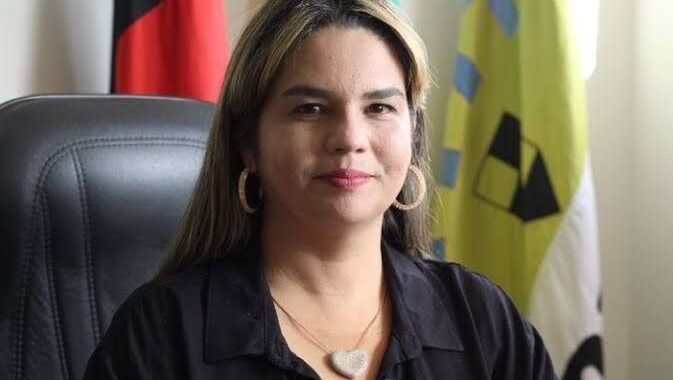 Prefeita Karla Pimentel é convocada para CPI do Vitrine Digital, que entra na reta final na Câmara de Conde