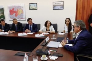 João Azevêdo trata de projeto do radiotelescópio Bingo e de novas parcerias em tecnologia com Consulado e empresa da China