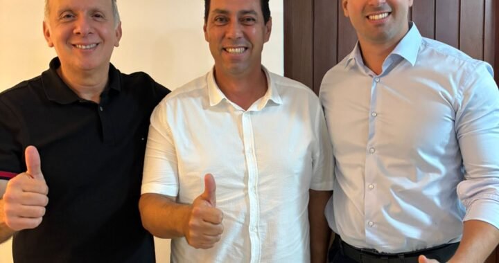 MAIS OBRAS PRA LUCENA – Léo Bandeira se reúne com o vice-governador Lucas Ribeiro e o deputado federal Aguinaldo Ribeiro