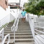 ACESSIBILIDADE –  Cícero Lucena entrega requalificação da Escadaria Montrosa, garantindo melhoria de vida aos moradores do Roger