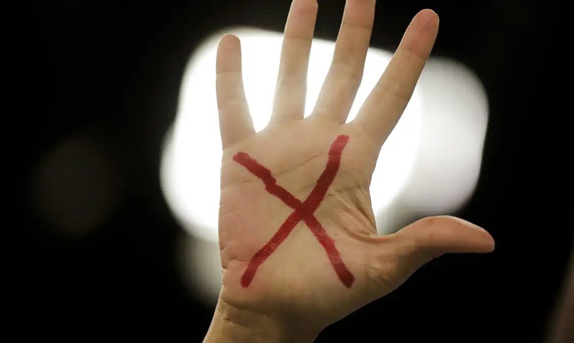 Polícia cumpre mil pedidos de prisão contra agressores de mulheres em São Paulo