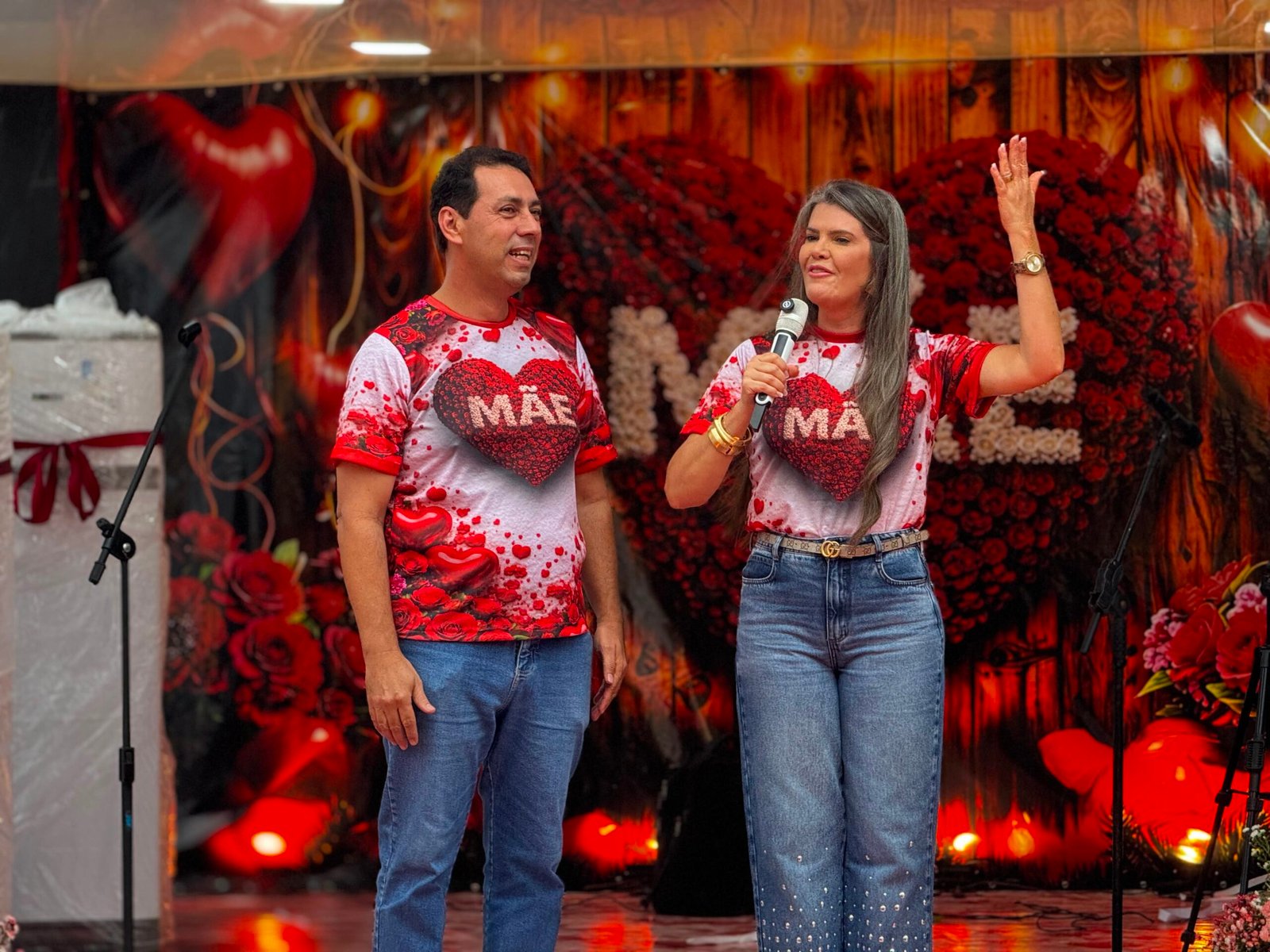 Prefeitura de Lucena promove festa para as mães com desfile, sorteios de brindes e premiações