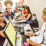 TERÇA-FEIRA: Prefeitura entrega mais 100 contratos a empreendedores do Programa ‘Eu Posso’