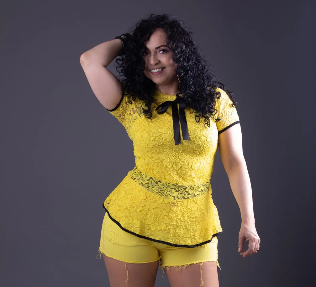 FESTA DE SÃO PEDRO – Eliane, Rainha do Forró é atração neste domingo em Lucena PB