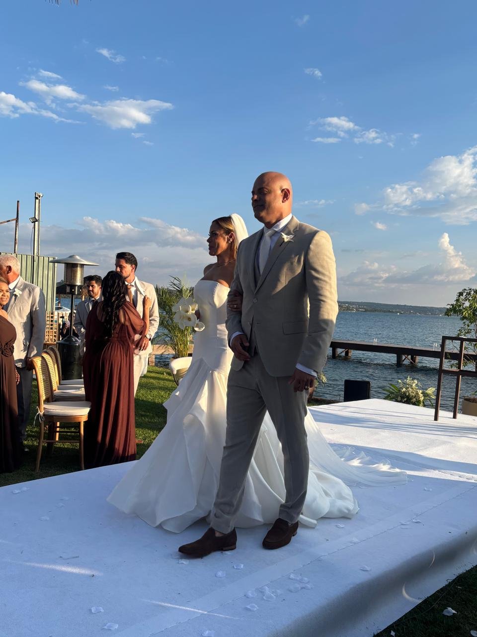 CASAMENTO DO ANO – Brasília (DF) pára, para acompanhar o enlace matrimonial entre Danilton & Delma
